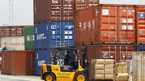 ការនាំចេញទំនិញរបស់ថៃកើនឡើងជាង ៤% ខុសពីការព្យាករណ៍ជាច្រើន(រូបភាព thailand-businesstime)