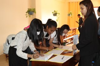 សិក្ខាសាលាស្ដីពី “ការឈ្វេងយល់ពីកិច្ចដំណើរការអភិវឌ្ឍន៍វិស័យបរធនបាលកិច្ចនៅព្រះរាជាណាចក្រកម្ពុជា”