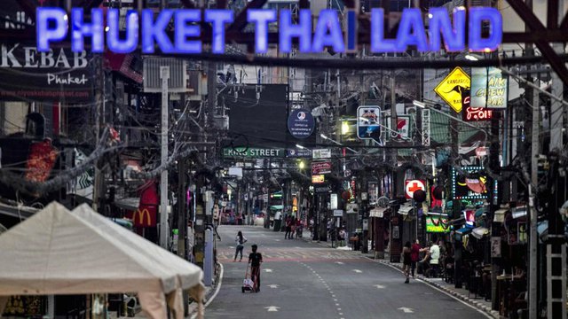 ៧ចំណុច ដែលអ្នកគួរដឹងពីស្ថានការណ៍ក្រឡាប់ចាក់នៃការរាតត្បាតកូវីដ-១៩ ក្នុងប្រទេសថៃ (រូបភាព៖ The Thaiger)