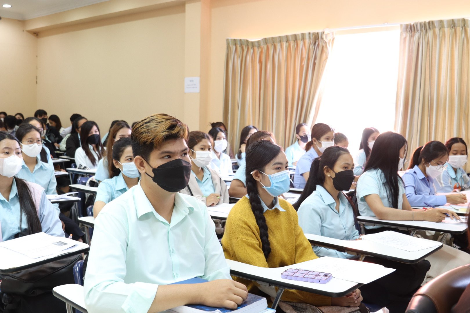 សិក្ខាសាលាស្ដីពី ការឈ្វេងយល់ពីកិច្ចដំណើរការអភិវឌ្ឍន៍វិស័យបរធនបាលកិច្ចនៅព្រះរាជាណាចក្រកម្ពុជា ដែលរៀបចំដោយនិយ័តករបរធនបាលកិច្ច និងសាកលវិទ្យាល័យសេដ្ឋកិច្ចនិងហិរញ្ញវត្ថុ