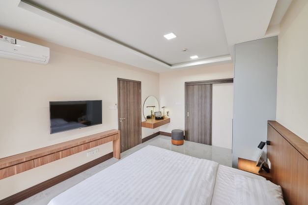 រកឯណាបានខុនដូប្រណីត បំពាក់គ្រឿងសង្ហារឹមហើយស្រាប់   មានត្រឹម១០% អាចចូលនៅបានភ្លាម