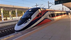 ផ្លូវរថភ្លើងឡាវ-ចិនទទួលបានអ្នកដំណើរជាង ៤៣លាននាក់ ក្រោយបើកដំណើរការបាន៣ឆ្នាំ