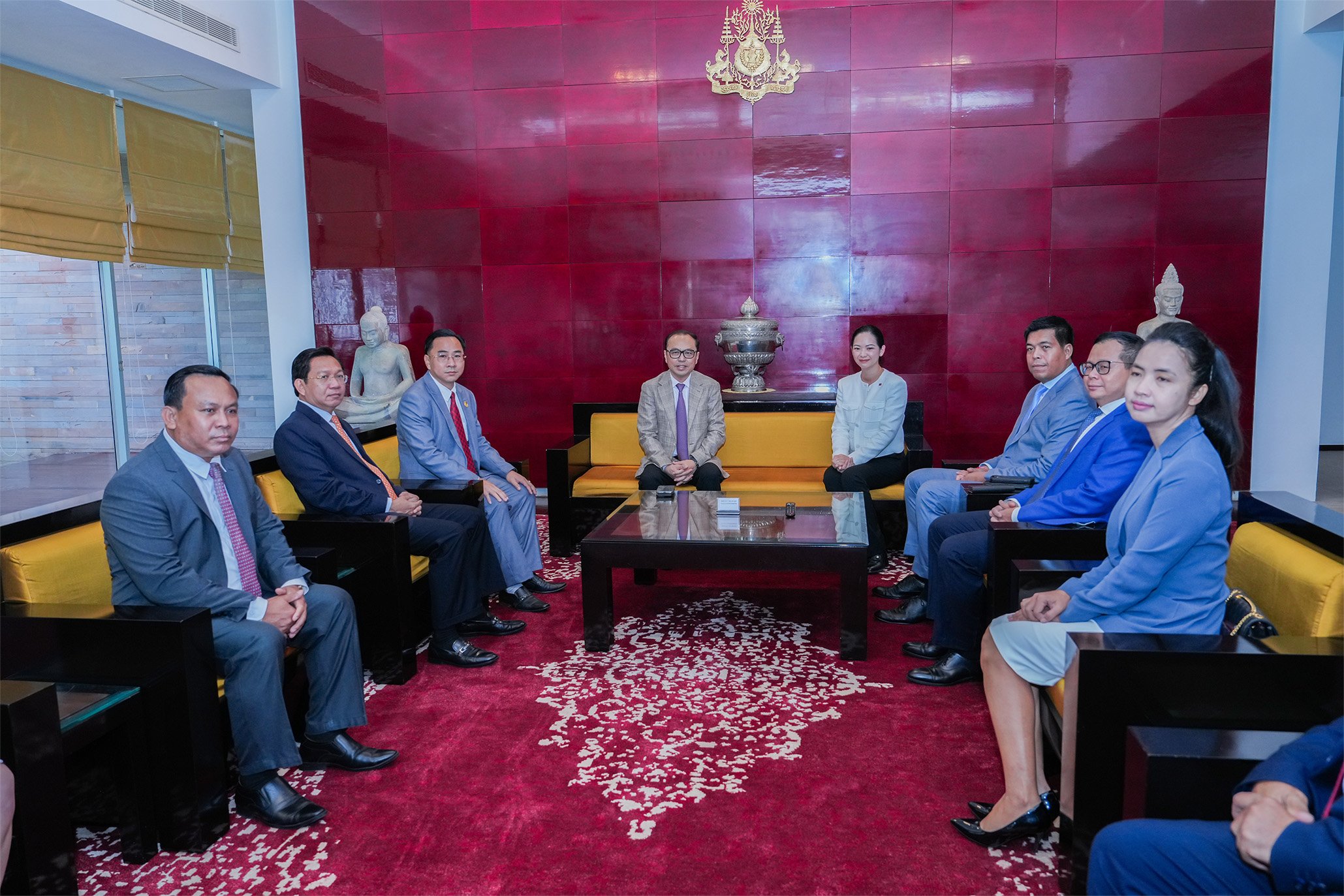 ឧបនាយករដ្ឋមន្ត្រីប្រចាំការ វង្សី វិស្សុត