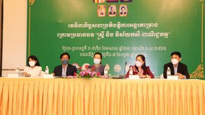 តើស្រ្តីត្រូវបានចាត់ទុកជាកម្លាំងចលករសំខាន់យ៉ាងខ្លះ សម្រាប់ជំរុញសេដ្ឋកិច្ចជាតិ? រូបភាព៖ ក្រសួងពាណិជ្ជកម្ម