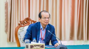 ឯកឧត្តម ជា វ៉ាន់ដេត រដ្ឋមន្ត្រីក្រសួងប្រៃសណីយ៍ និងទូរគមនគមន៍