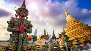 ការិយាល័យរាជវាំងថៃរងការរិះគន់
