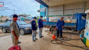 ស្ថានីយប្រេងឥន្ធនៈជាង៧០០ត្រូវបានរកឃើញលក់មិនគ្រប់លីត្រ និងបន្លំគុណភាពនៅ៦ខែឆ្នាំនេះ រូបភាព៖ អគ្គ.ការពារអ្នកប្រើប្រាស់ កិច្ចការប្រកួតប្រជែង និងបង្ក្រាបការក្លែងបន្លំ CCF