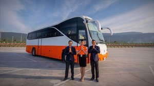 តោះមកជិះរថយន្តក្រុង Air Bus ដ៏ទំនើបជាមួយវិរៈ ប៊ុនថាំ