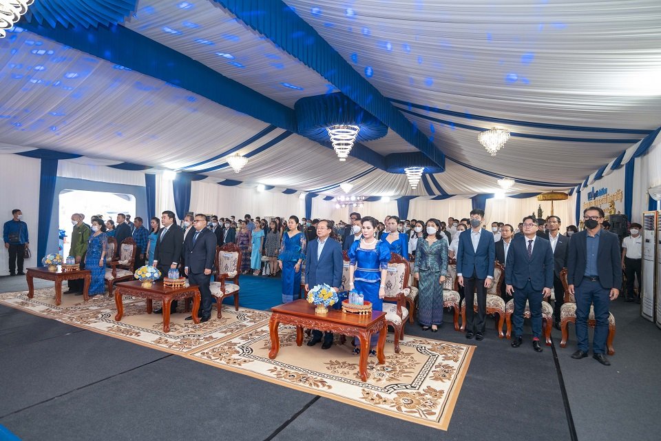 ការសម្ពោធជាផ្លូវការ ស្ថានីយប្រេងឥន្ធនៈ PTT ព្រែកហូរ នៅតាមតាមបណ្ដោយផ្លូវក្រវាត់ក្រុងទី២ (ផ្លូវ៥០ម៉ែត្រ) ភូមិបត្តាជី សង្កាត់ព្រែកហូរ ក្រុងតាខ្មៅ ខេត្តកណ្តាល។