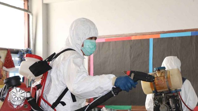 សិស្សជាង ២.៥០០ នាក់នៅថៃ ខកខានសិក្សា ដោយសារសាលាបិទទ្វារ បន្ទាប់ពីរកឃើញ សិស្សម្នាក់ឆ្លងវីរុស Covid 19 (រូបភាព៖ Bangkok Post)