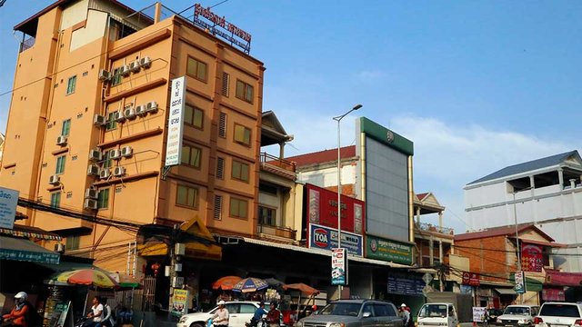 កំណើន​វិស័យ​ទេសចរណ៍ ជំរុញ​តម្រូវការ​កើន​ឡើង​នូវ​សណ្ឋាគារ និង​ផ្ទះ​សំណាក់​ដើម្បី​ទទួល​ភ្ញៀវ​ទេសចរ​កើន​ឡើង។