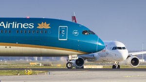 ក្រុមហ៊ុន Vietnam Airlines ស្នើឲ្យរដ្ឋាភិបាលជួយការពារពីការដកឈ្មោះចេញពីផ្សារភាគហ៊ុន