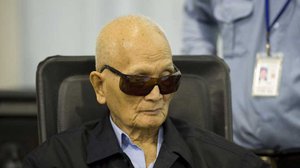 លោក នួន ជា ត្រូវគេស្គាល់ថា ជាមេមនោគមវិជ្ជានៃ​របប​ខ្មែរ​ក្រហម បានស្លាប់ហើយ នៅថ្ងៃទី៤ សីហា ២០១៩នេះ។ រូបថត​ឯកសារ នៃសាលាក្ដី​ខ្មែរក្រហម