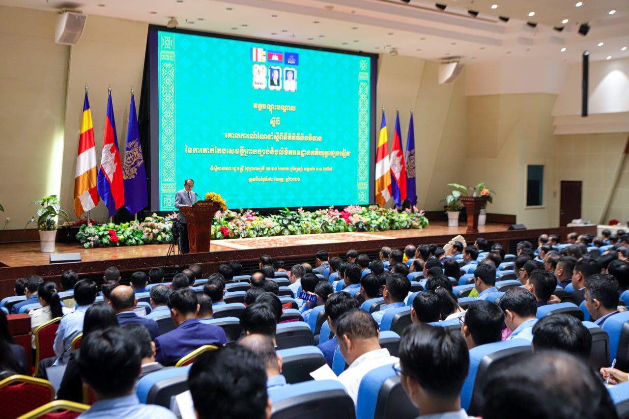 ឯកឧត្តមឧបនាយករដ្ឋមន្រ្តីប្រចាំការ វង្សី វិស្សុត