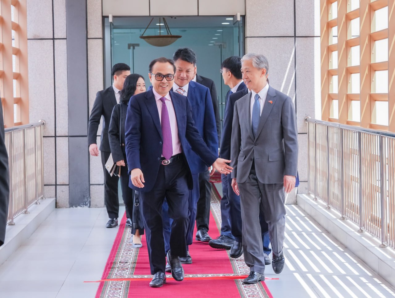 ឯកឧត្តមឧបនាយករដ្ឋមន្ត្រីប្រចាំការ វង្សី វិស្សុត