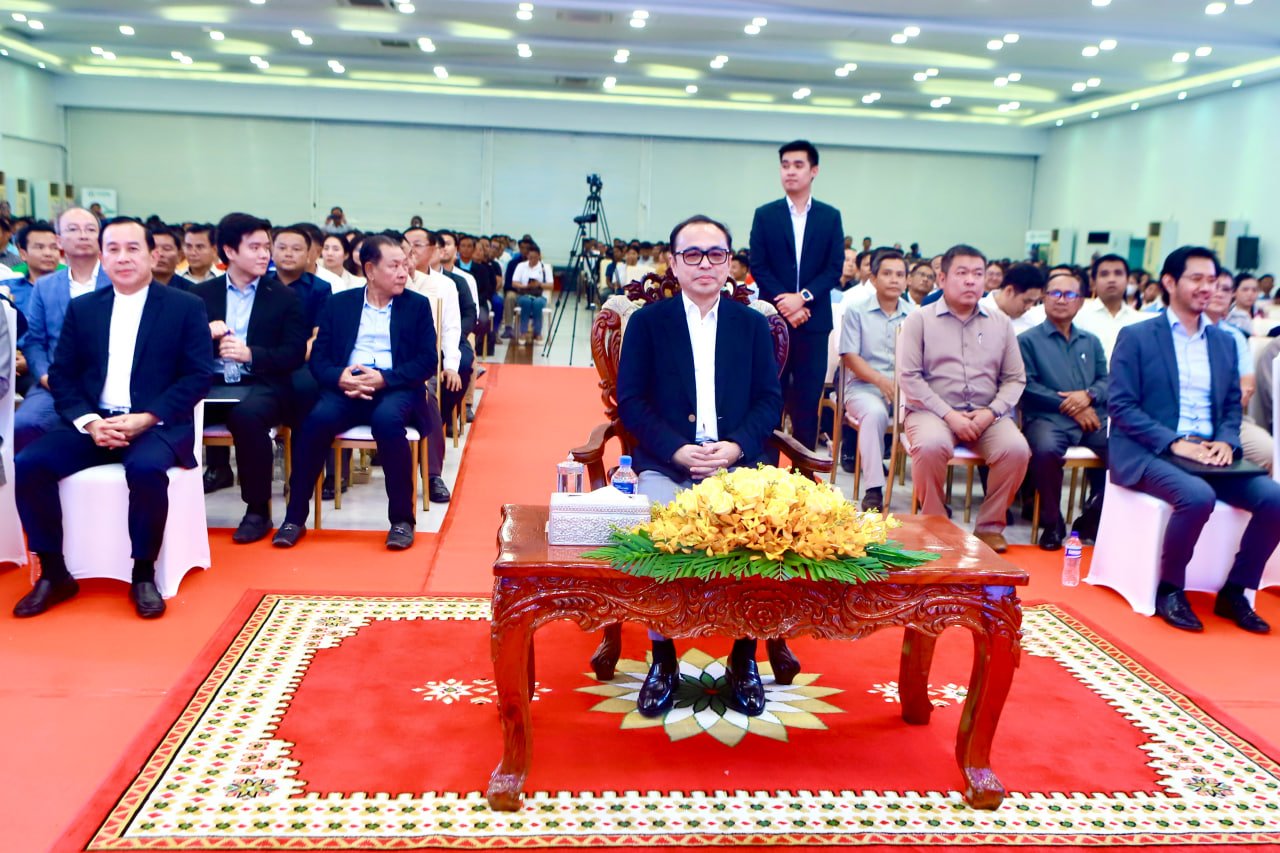 ឯកឧត្តម វង្សី វិស្សុត៖