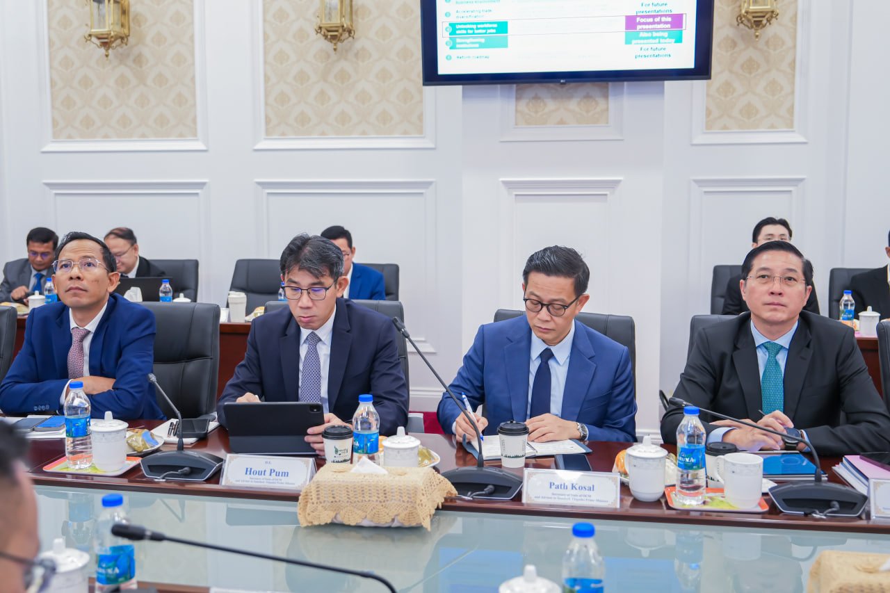 ឯកឧត្តមឧបនាយករដ្ឋមន្ត្រីប្រចាំការ វង្សី វិស្សុត