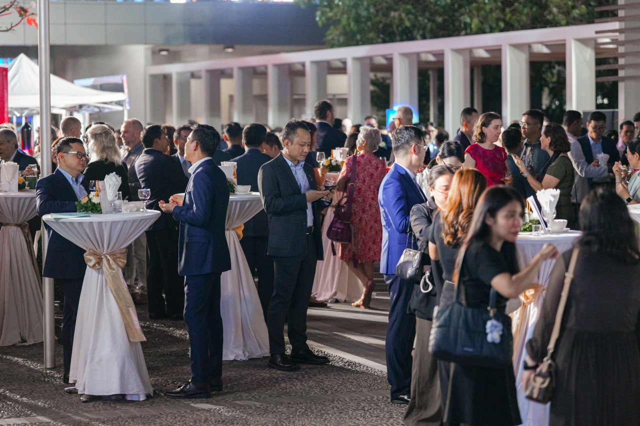 ឯកឧត្តមឧបនាយករដ្ឋមន្រ្តីប្រចាំការ វង្សី វិស្សុត