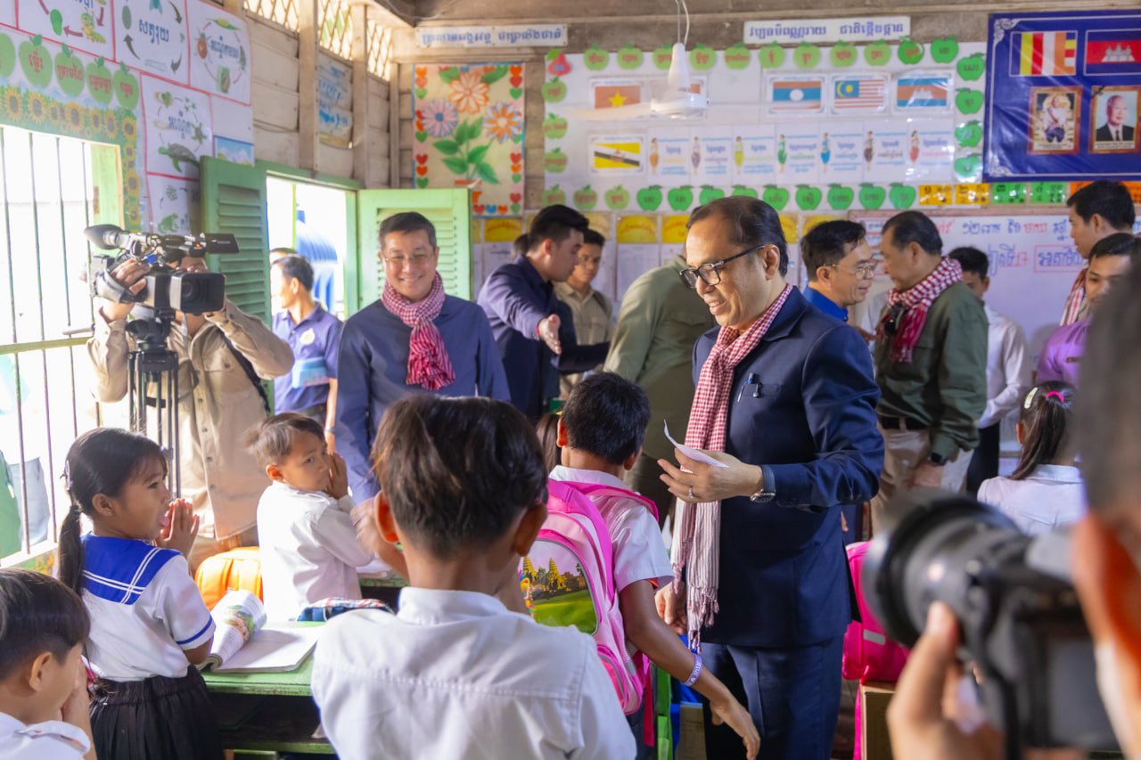 ឯកឧត្តមឧបនាយករដ្ឋមន្ត្រីប្រចាំការ វង្សី វិស្សុត