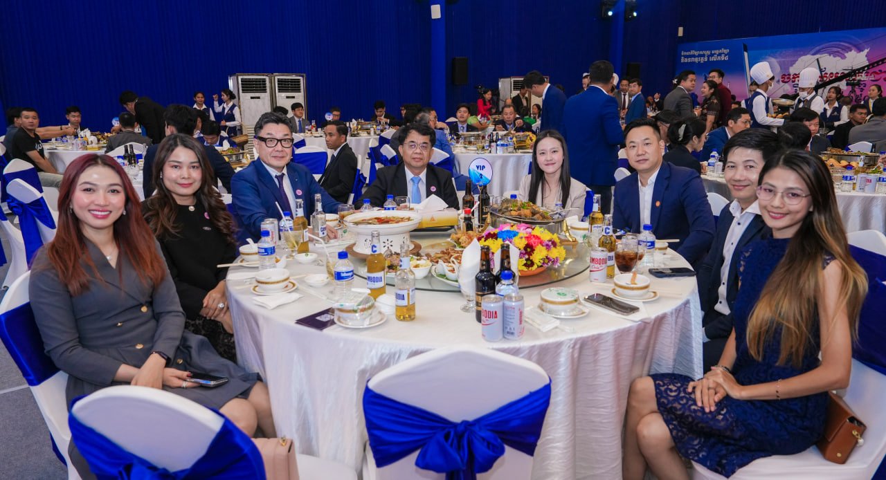 ឯកឧត្តមឧបនាយករដ្ឋមន្រ្តីប្រចាំការ វង្សី វិស្សុត