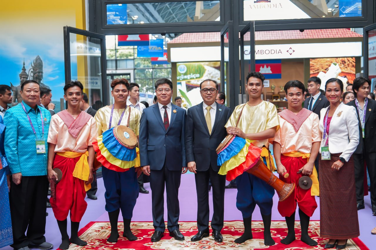 ឯកឧត្តមឧបនាយករដ្ឋមន្ត្រីប្រចាំការ វង្សី វិស្សុត