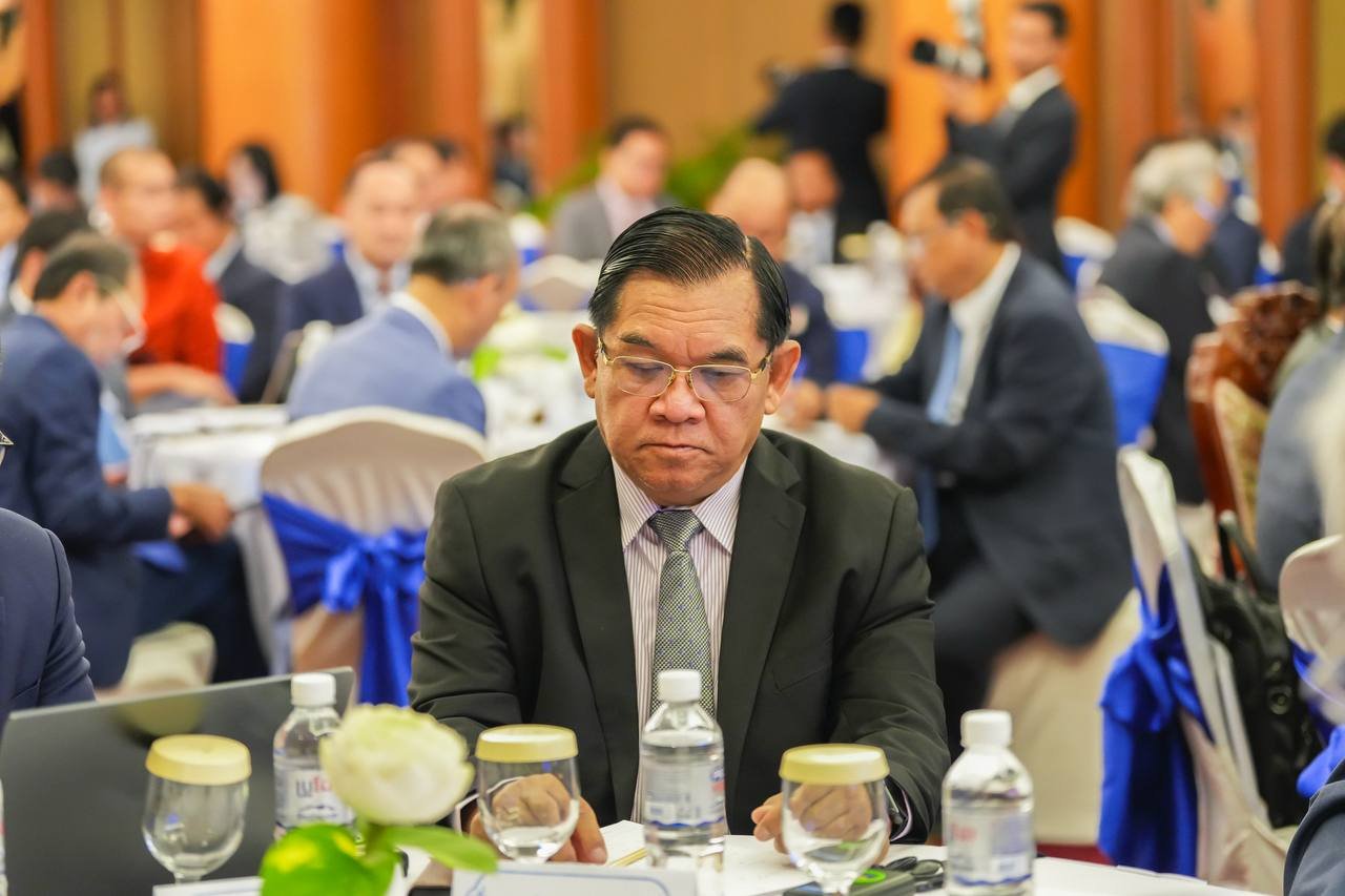 ឯកឧត្តមឧបនាយករដ្ឋមន្រ្តីប្រចាំការ វង្សី វិស្សុត