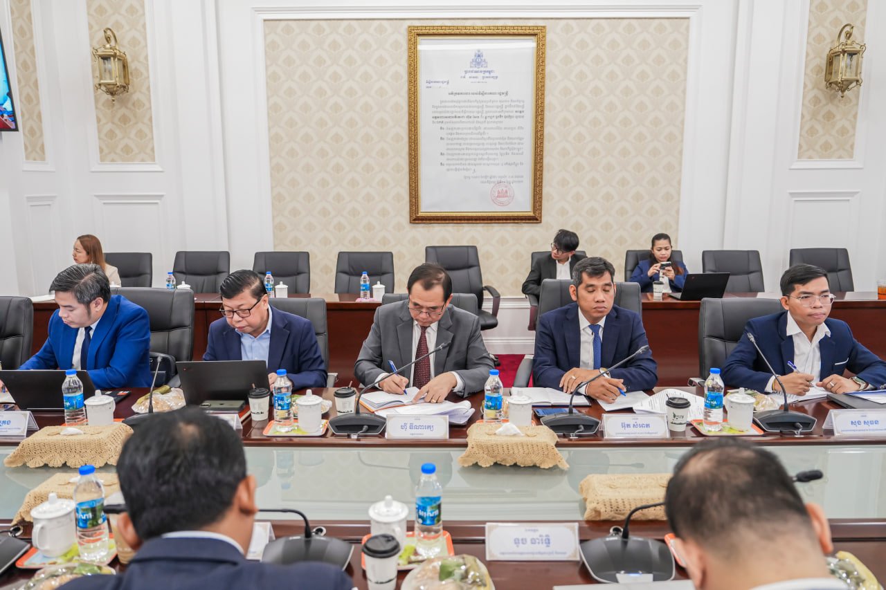 ឯកឧត្តមឧបនាយករដ្ឋមន្ត្រីប្រចាំការ វង្សី វិស្សុត