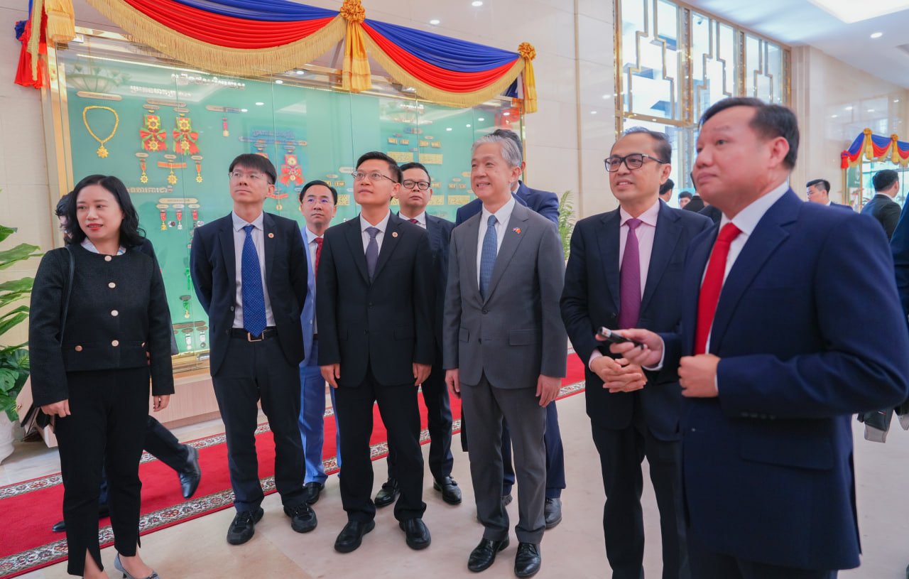 ឯកឧត្តមឧបនាយករដ្ឋមន្ត្រីប្រចាំការ វង្សី វិស្សុត