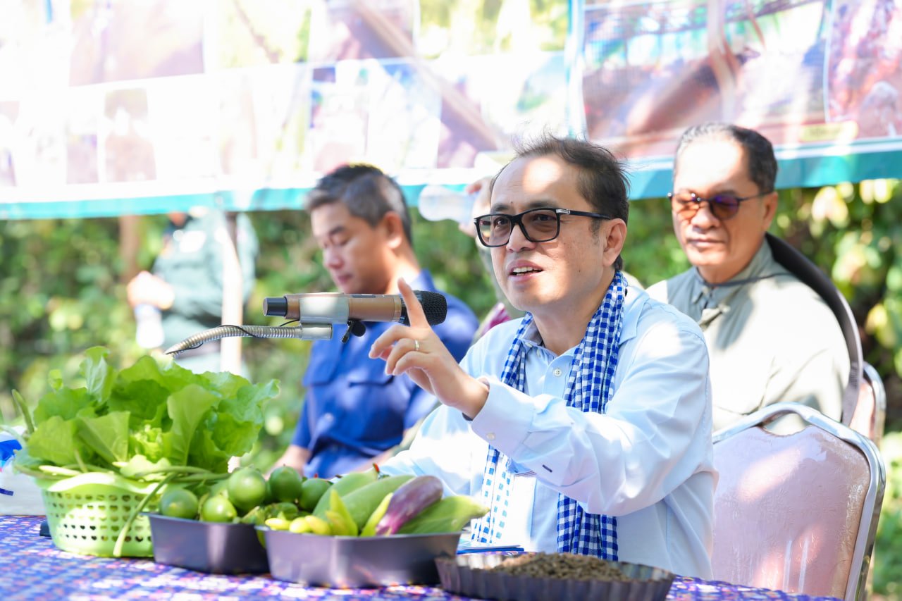 ឯកឧត្តមឧបនាយករដ្ឋមន្រ្តីប្រចាំការ វង្សី វិស្សុត