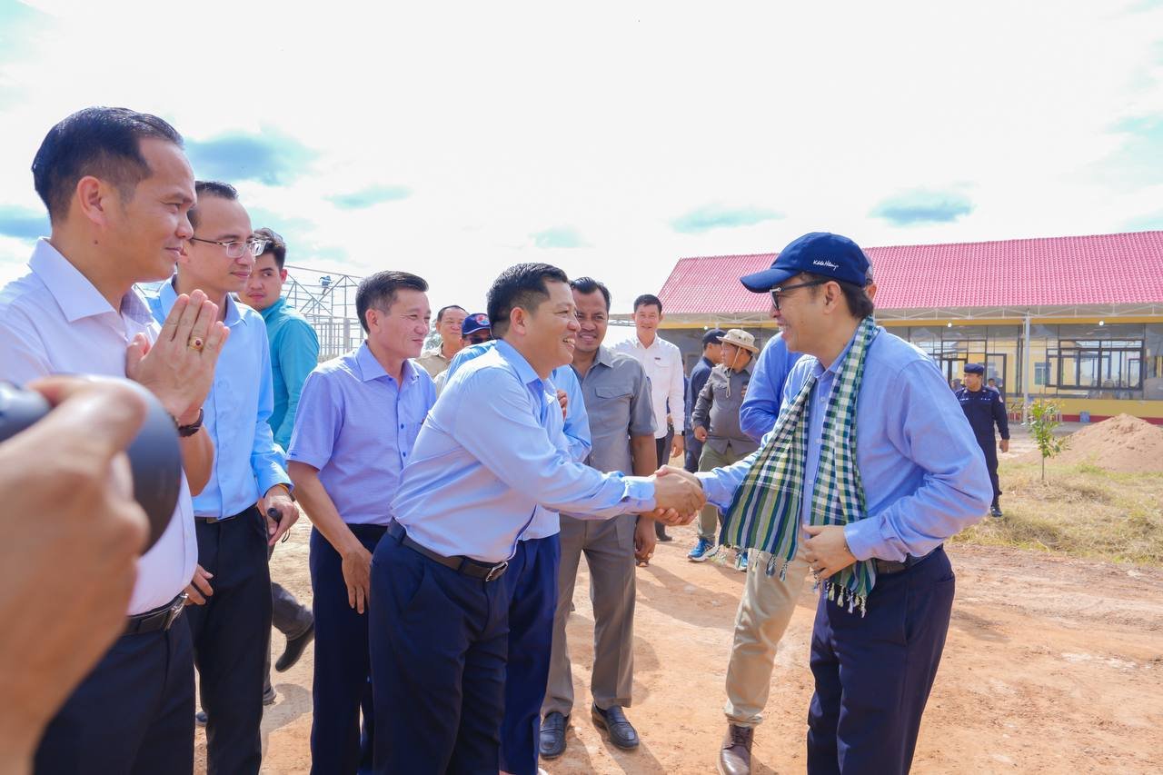 ឯកឧត្តមឧបនាយករដ្ឋមន្រ្តីប្រចាំការ វង្សី វិស្សុត