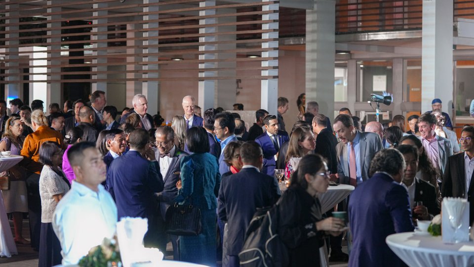 ឯកឧត្តមឧបនាយករដ្ឋមន្រ្តីប្រចាំការ វង្សី វិស្សុត