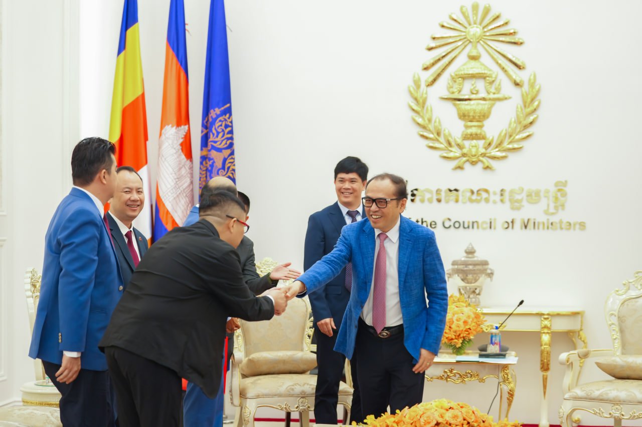 ឧបនាយករដ្ឋមន្ត្រីប្រចាំការ វង្សី វិស្សុត