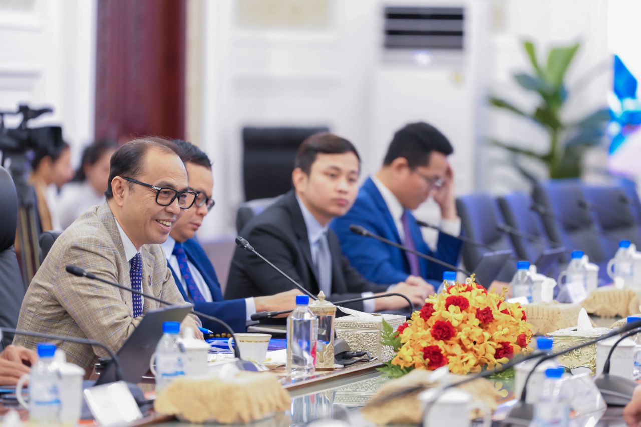 ឯកឧត្តមឧបនាយករដ្ឋមន្ត្រីប្រចាំការ វង្សី វិស្សុត