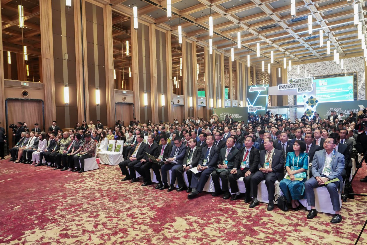 ឯកឧត្តមឧបនាយករដ្ឋមន្រ្តីប្រចាំការ វង្សី វិស្សុត