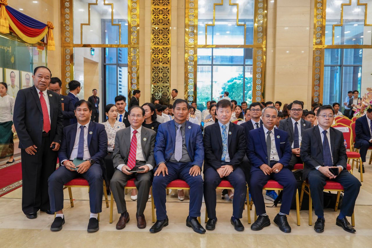 ឯកឧត្តម វង្សី វិស្សុត