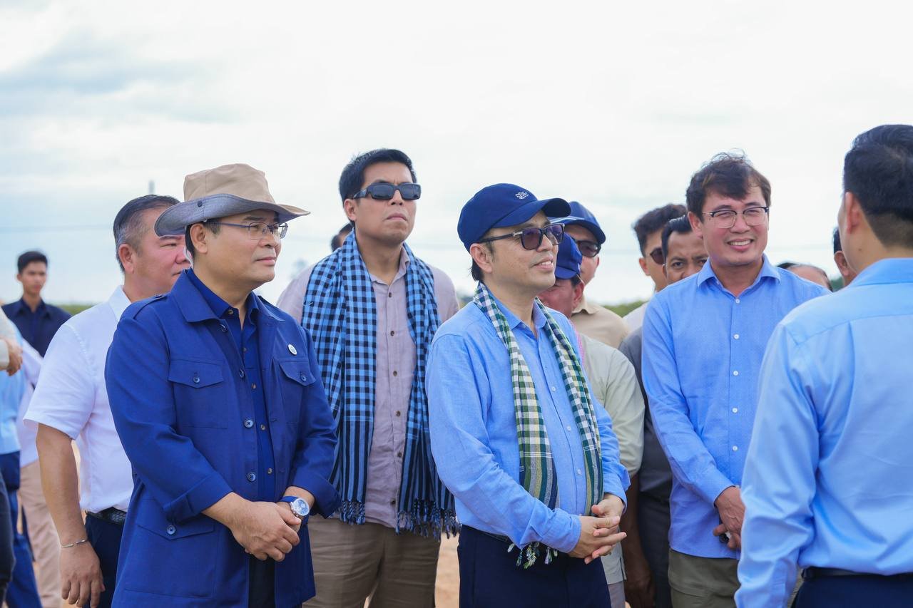 ឯកឧត្តមឧបនាយករដ្ឋមន្រ្តីប្រចាំការ វង្សី វិស្សុត