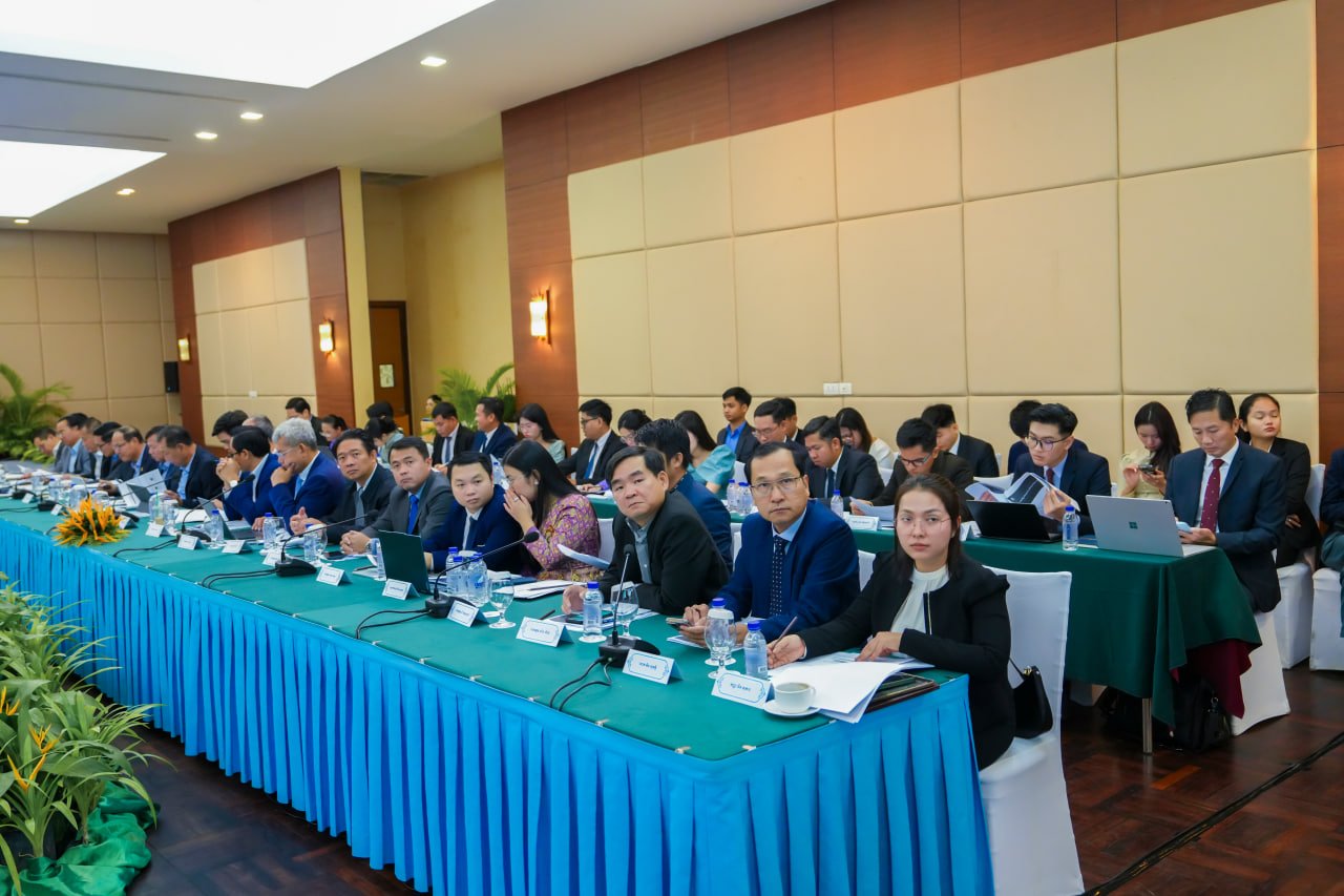 ឯកឧត្តមឧបនាយករដ្ឋមន្រ្តីប្រចាំការ វង្សី វិស្សុត