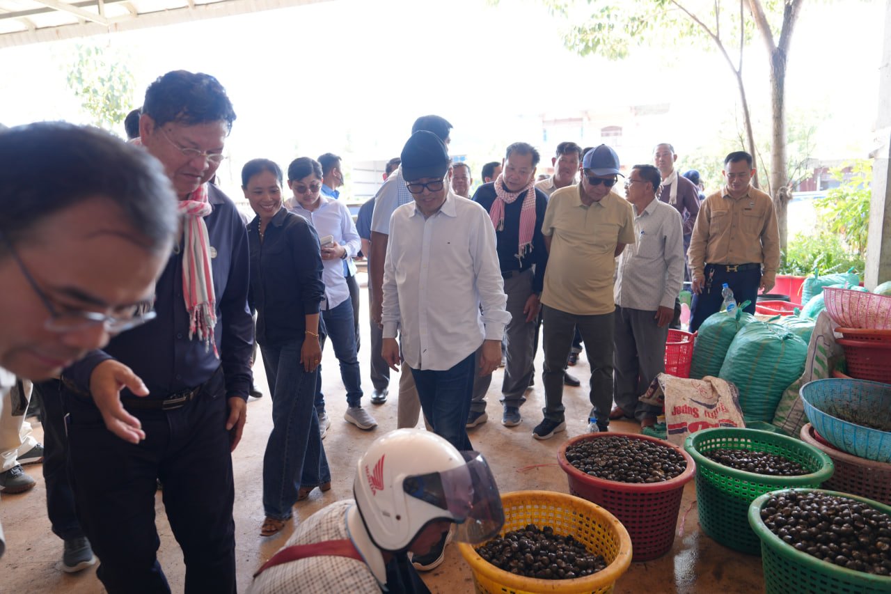 ឯកឧត្តមឧបនាយករដ្ឋមន្រ្តីប្រចាំការ វង្សី វិស្សុត