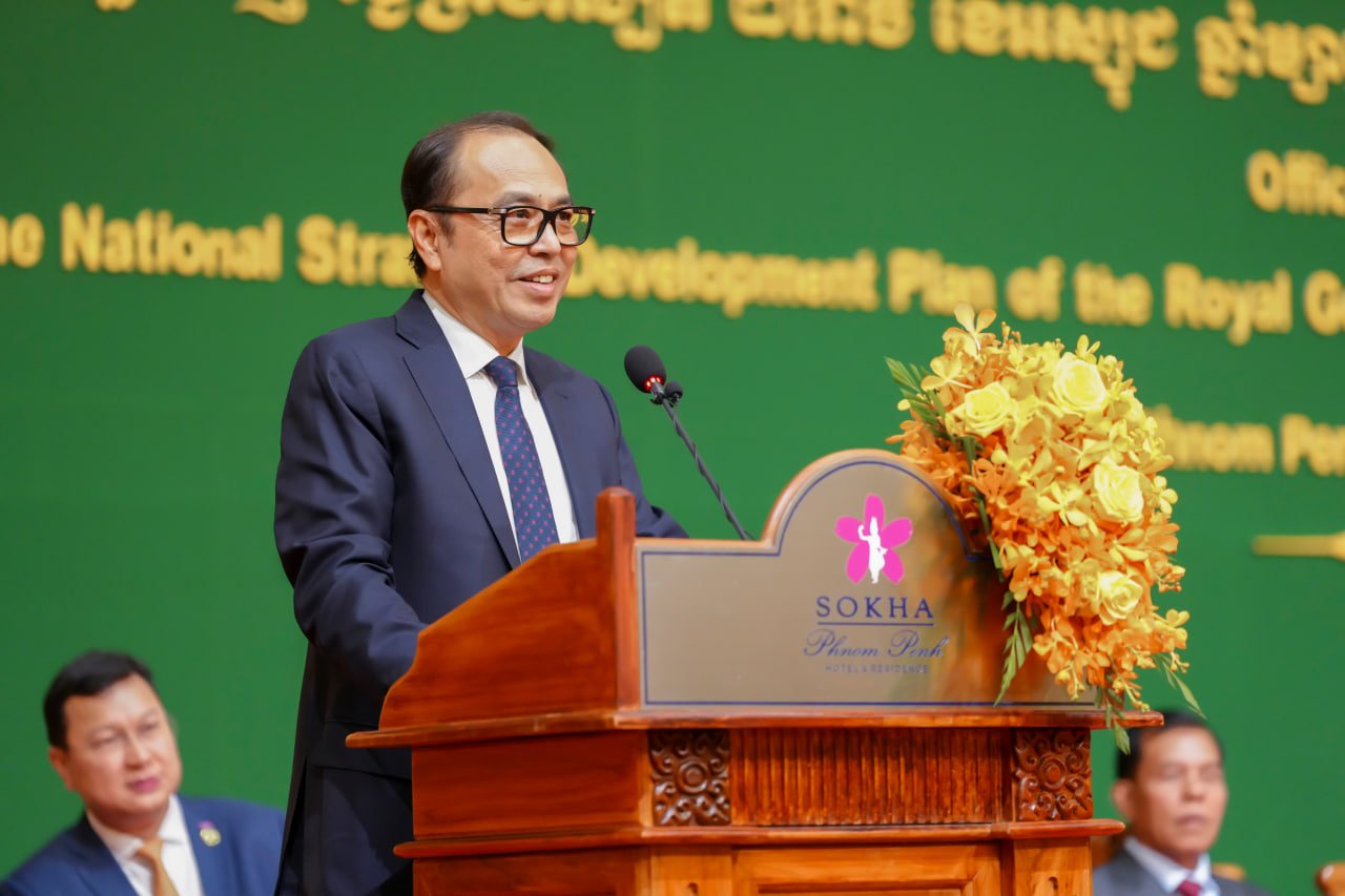 ឯកឧត្ដមឧបនាយករដ្ឋមន្រ្តីប្រចាំការ វង្សី វិស្សុត