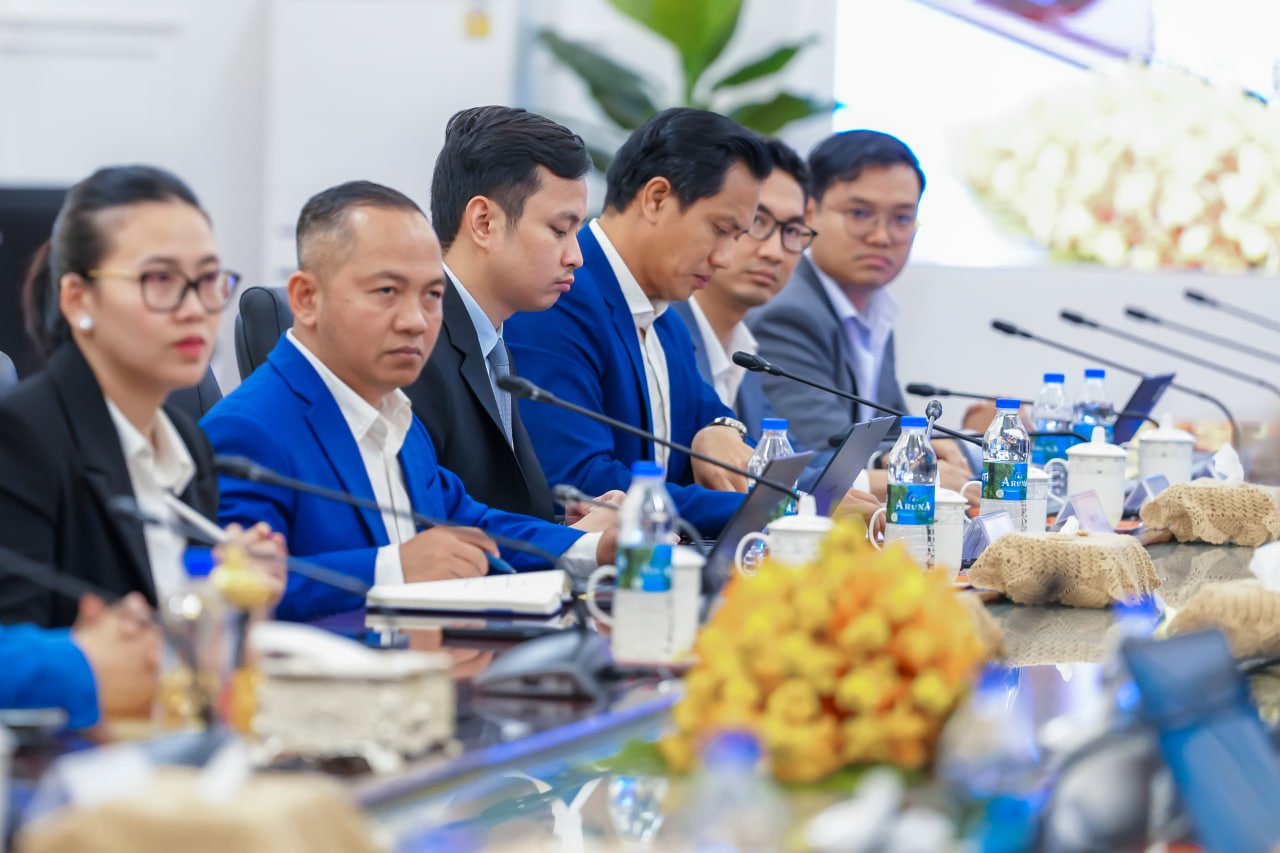 ឯកឧត្តមឧបនាយករដ្ឋមន្ត្រីប្រចាំការ វង្សី វិស្សុត