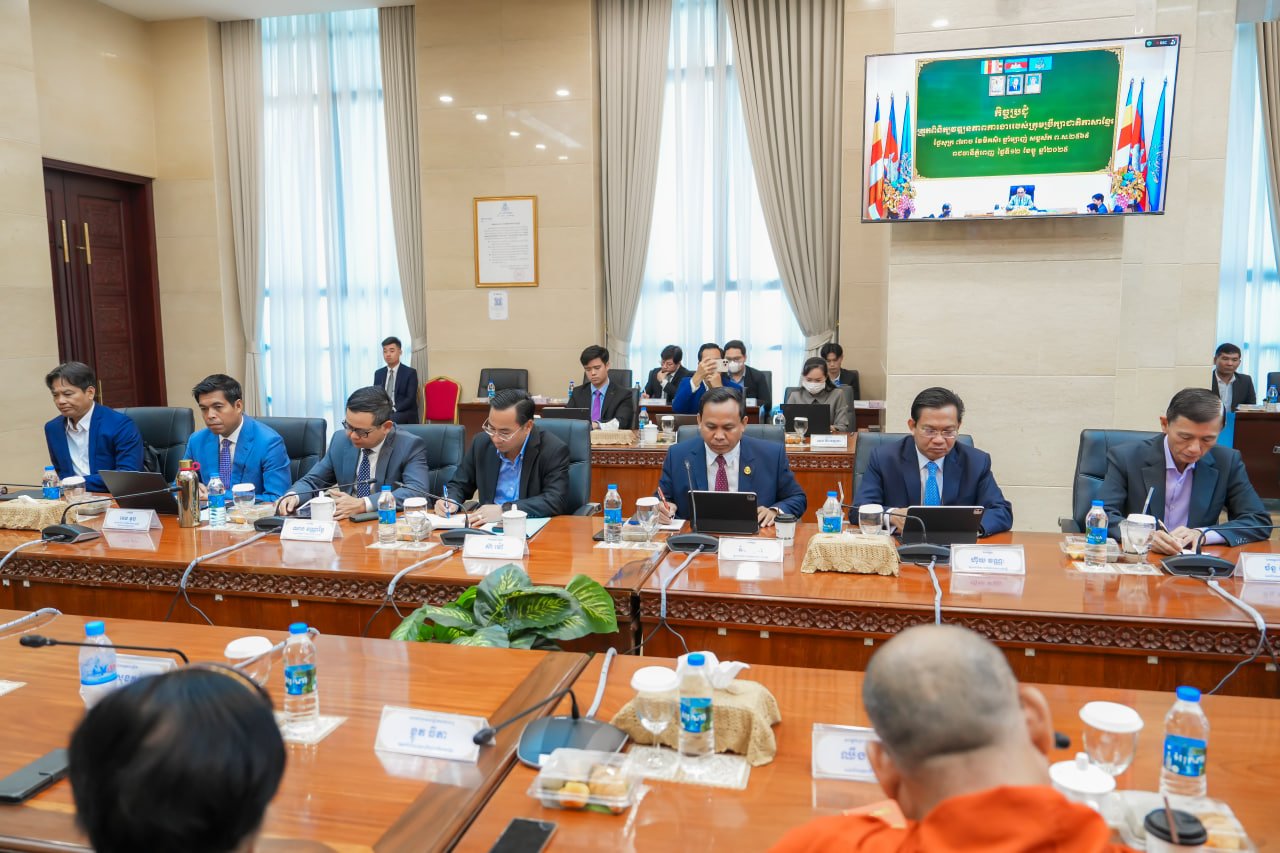 ឯកឧត្តមឧបនាយករដ្ឋមន្រ្តីប្រចាំការ វង្សី វិស្សុត