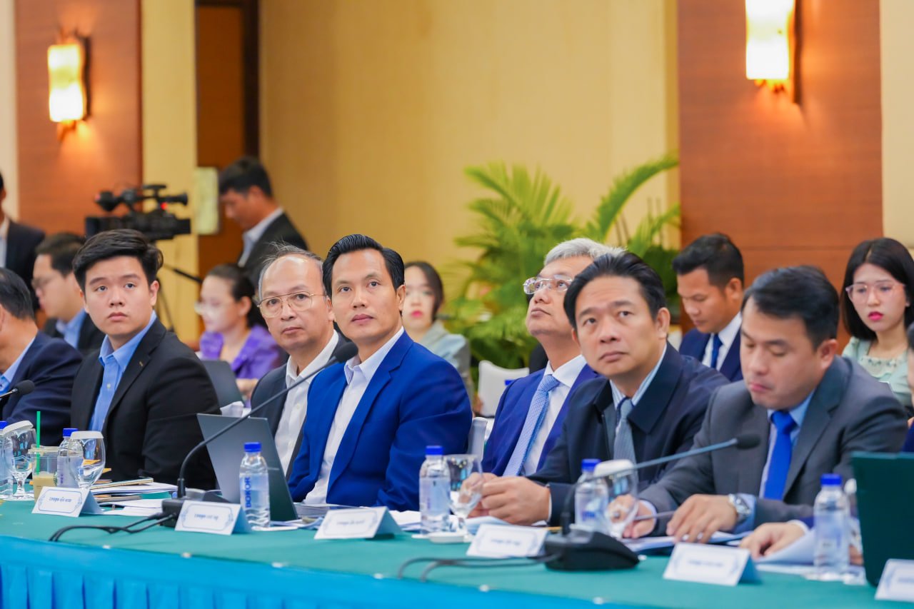 ឯកឧត្តមឧបនាយករដ្ឋមន្រ្តីប្រចាំការ វង្សី វិស្សុត