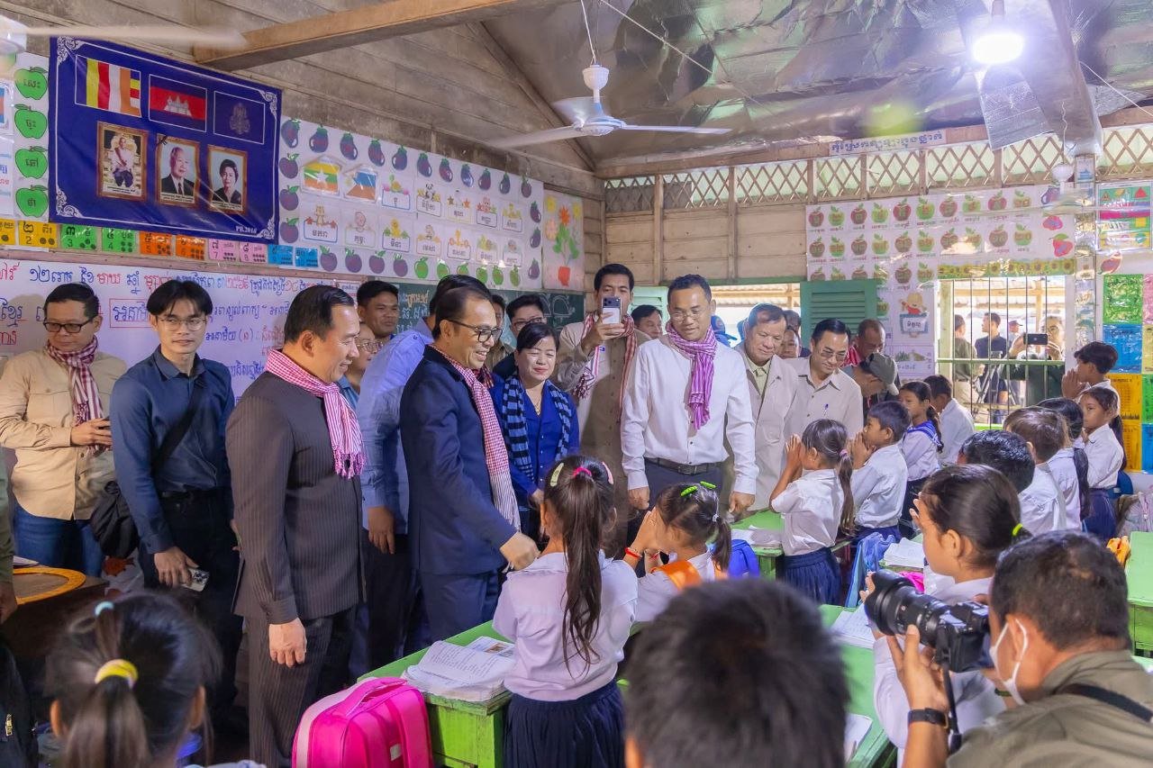 ឯកឧត្តមឧបនាយករដ្ឋមន្ត្រីប្រចាំការ វង្សី វិស្សុត