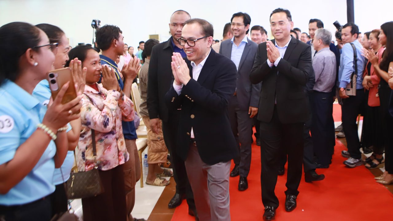 ឯកឧត្តម វង្សី វិស្សុត៖