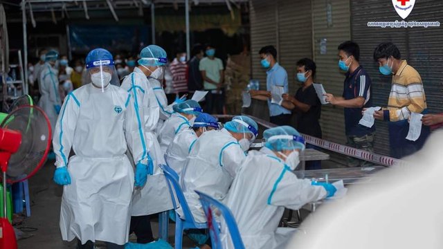 អ្នកជំងឺកូវីដ-១៩ ស្លាប់៥នាក់ទៀតហើយ ខណៈដែលអ្នកឆ្លងថ្មីមាន ៣០៣នាក់!