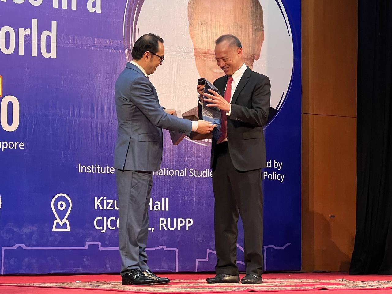 photo_2023-12-08_17-48-56