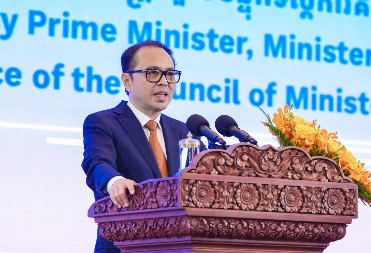 ឯកឧត្តមឧបនាយករដ្ឋមន្រ្តីប្រចាំការ វង្សី វិស្សុត