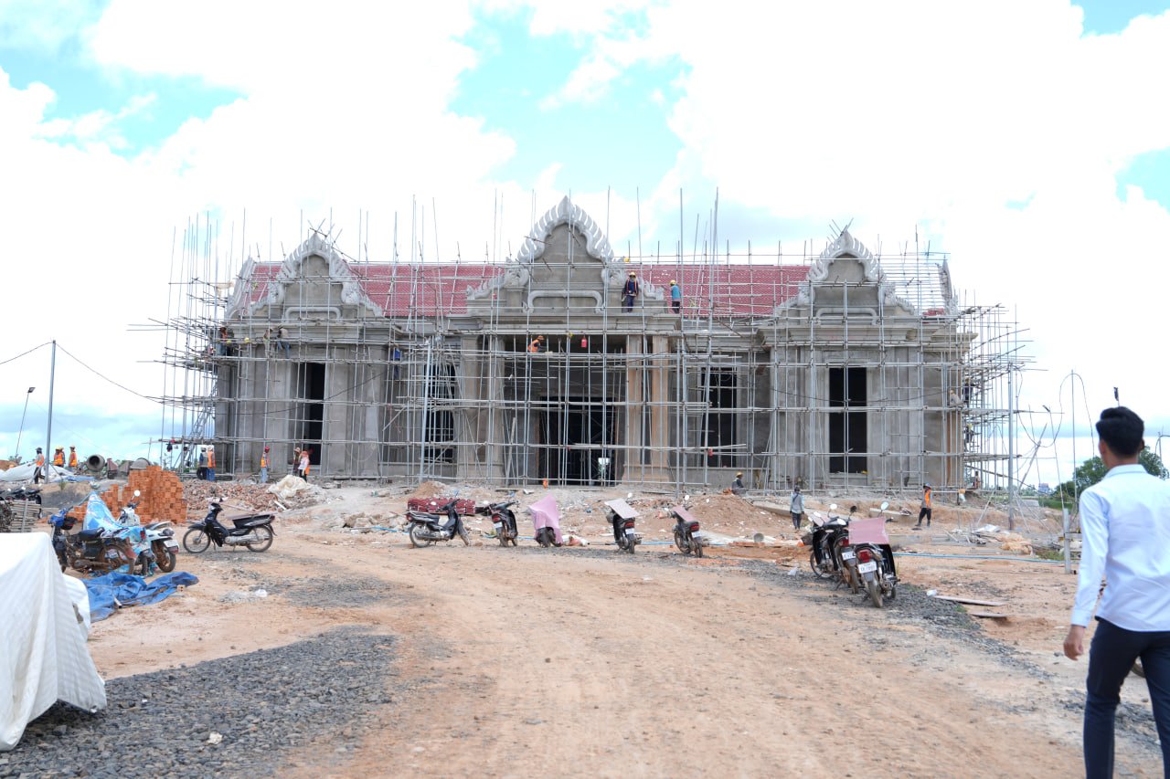 ឯកឧត្តមឧបនាយករដ្ឋមន្រ្តីប្រចាំការ វង្សី វិស្សុត