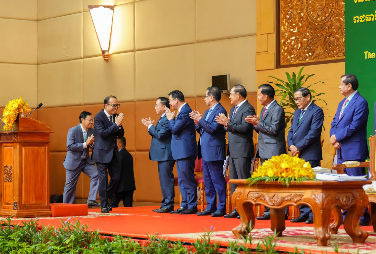 ឯកឧត្ដមឧបនាយករដ្ឋមន្រ្តីប្រចាំការ វង្សី វិស្សុត