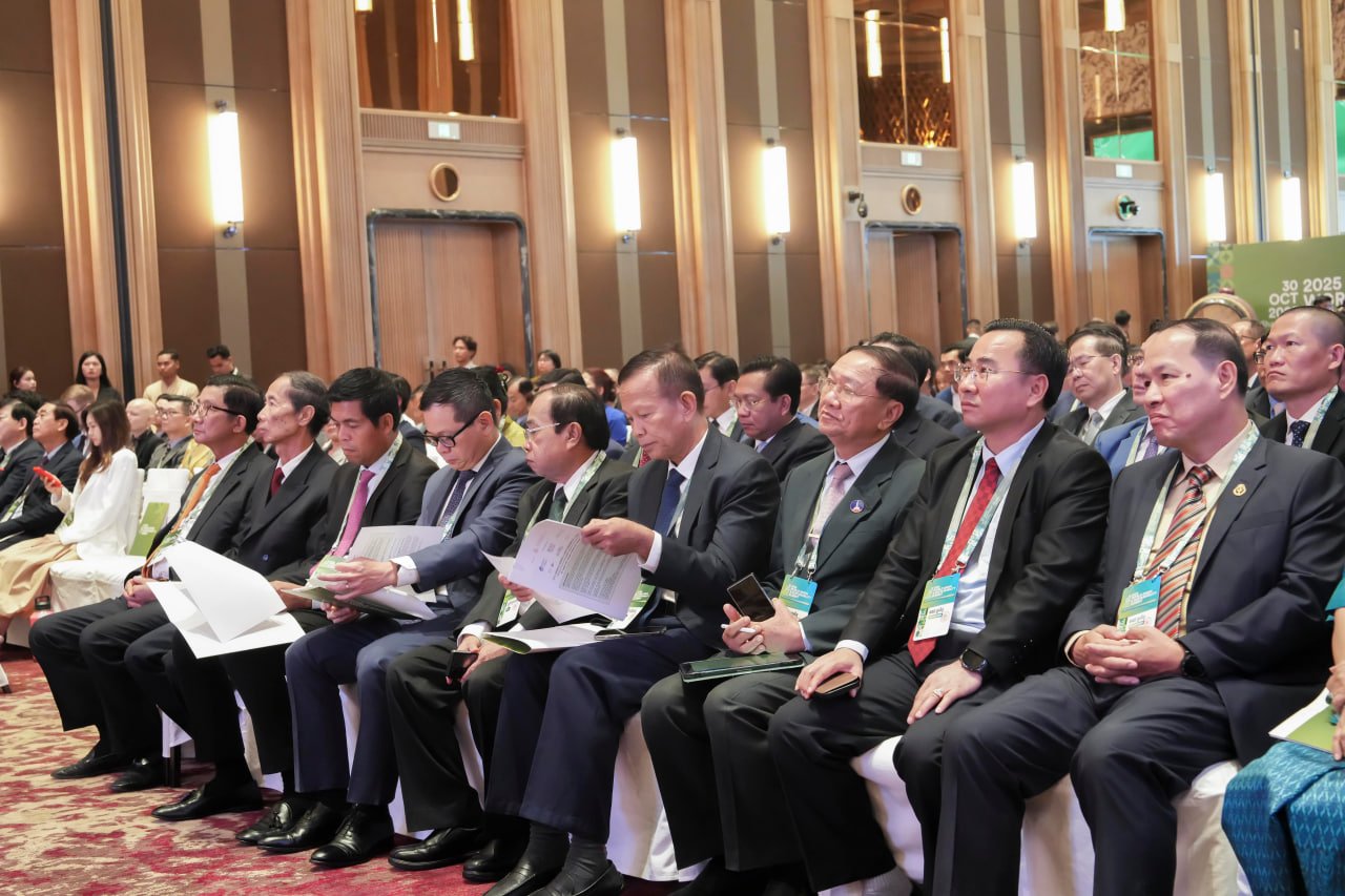 ឯកឧត្តមឧបនាយករដ្ឋមន្រ្តីប្រចាំការ វង្សី វិស្សុត